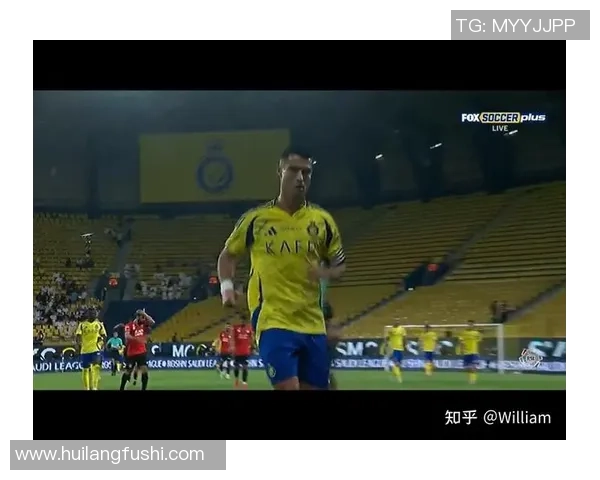 足球明星背后的超级粉丝揭秘他们如何影响球员的职业生涯与形象 足球明星背后的超级粉丝揭秘他们如何影响球员的职业生涯与形象